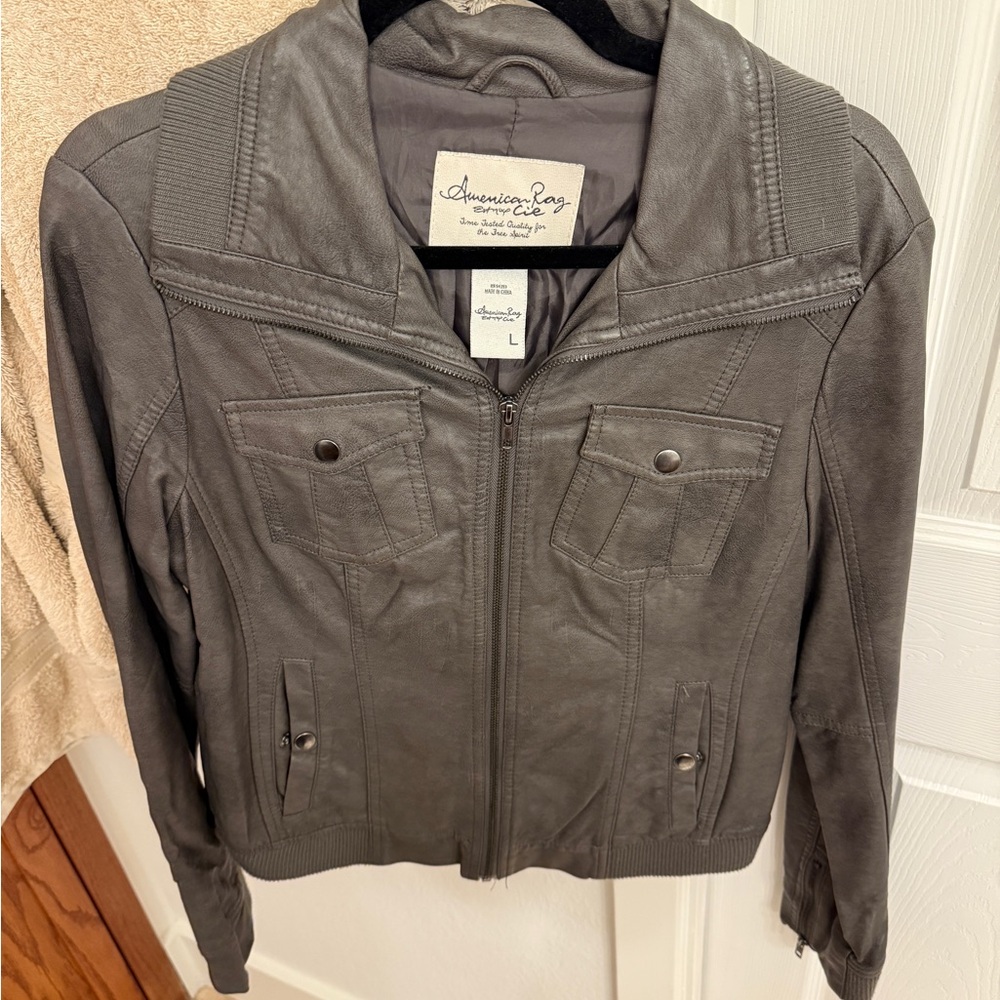 American Rag Gray Leather Jacket with Cropped Style and Wide Collar